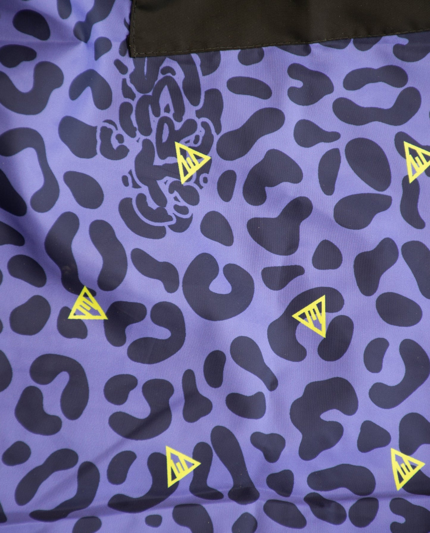 Chaqueta Crop Top Negro - Leopardo Mujer - 3PUNTOS